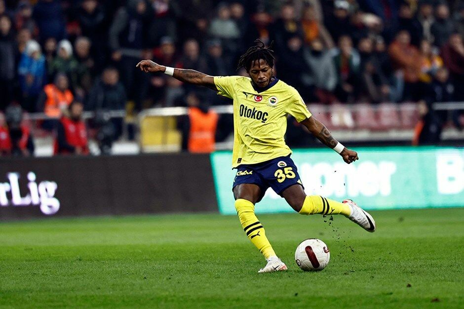 Fenerbahçe'nin yıldızı Fred'e ülkesinden talip!