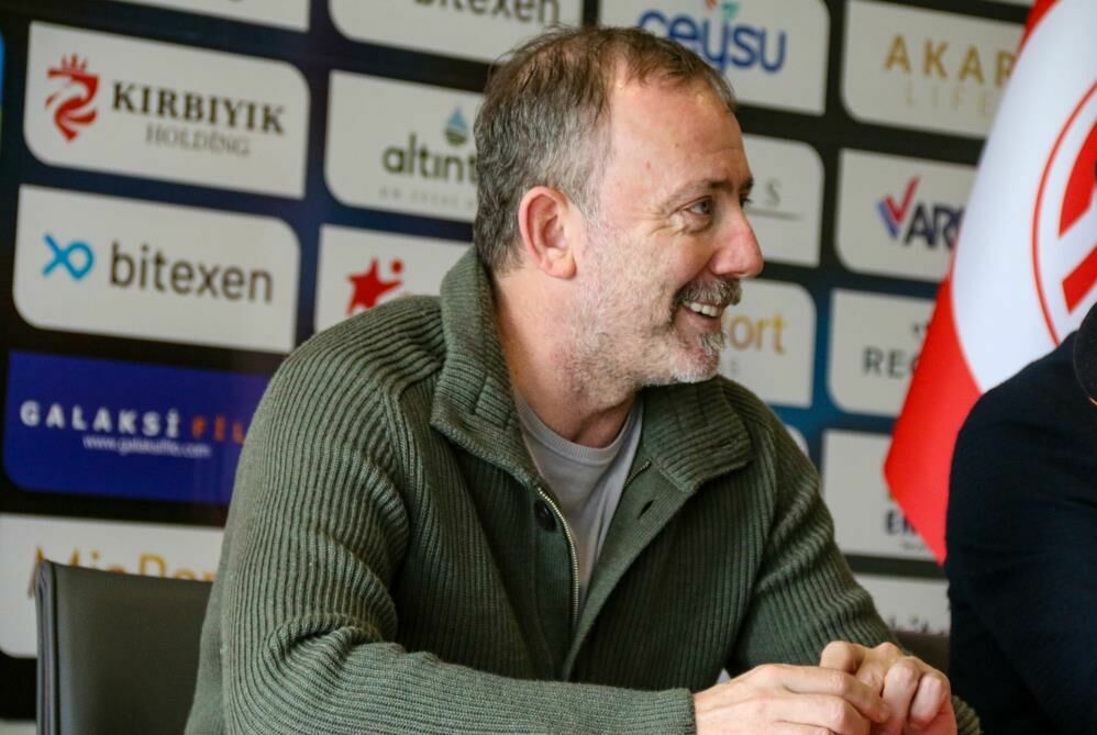Sergen Yalçın'dan Beşiktaş sorusuna cevap!