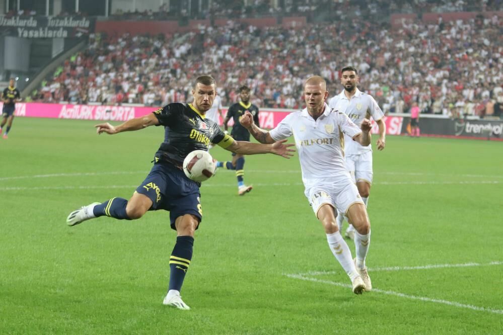 Fenerbahçe Samsunspor'u konuk ediyor
