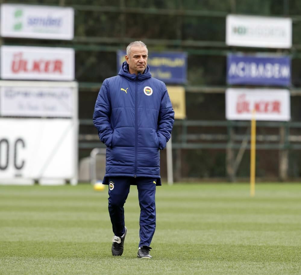 Fenerbahçe Başakşehir maçının mesaisine başladı 