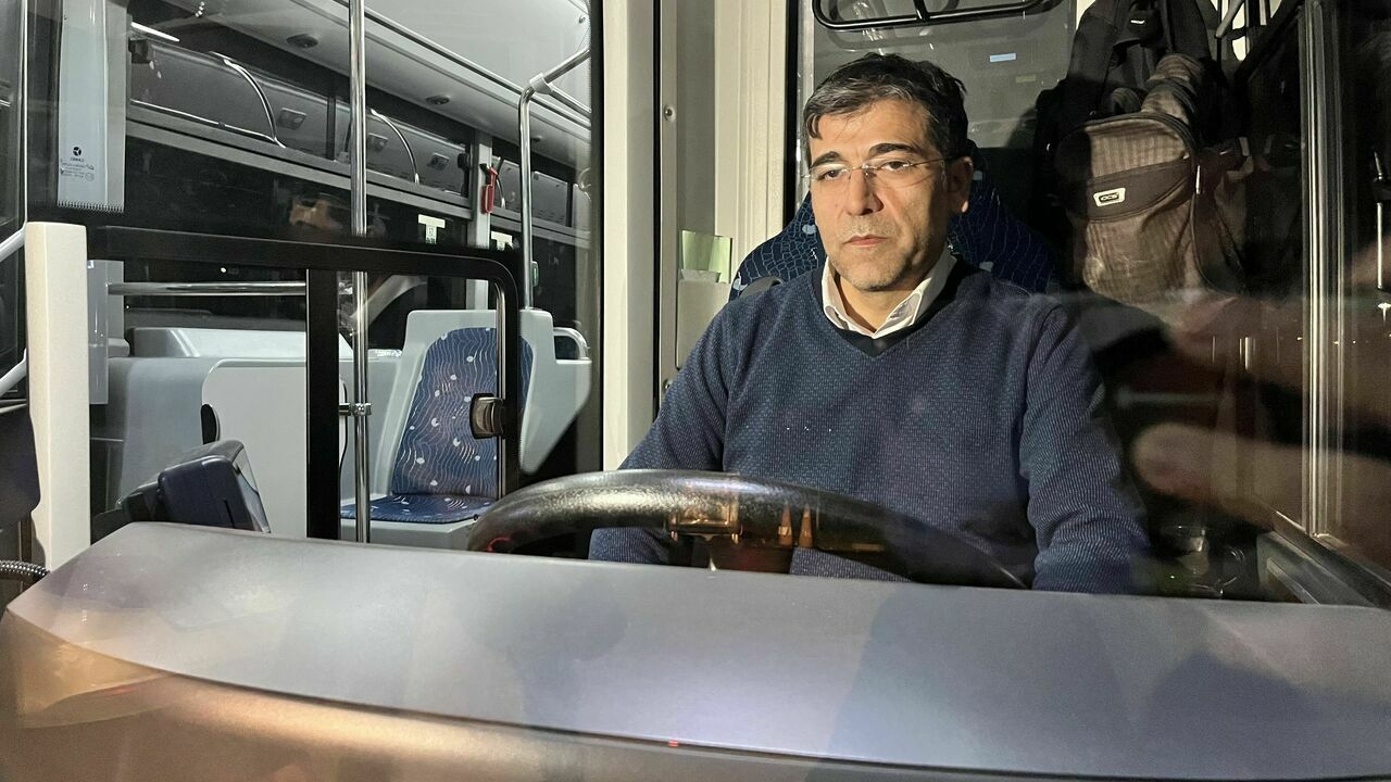 Adana'da Kahraman Otobüs Şoförü Kalp Krizi Geçiren Yolcuyu Kurtardı