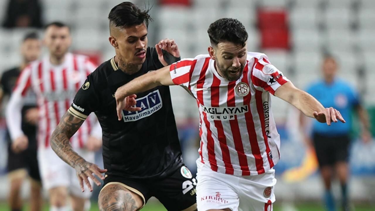 Süper Lig'de 16'ıncı haftanın erteleme maçları heyecanı yarın başlıyor
