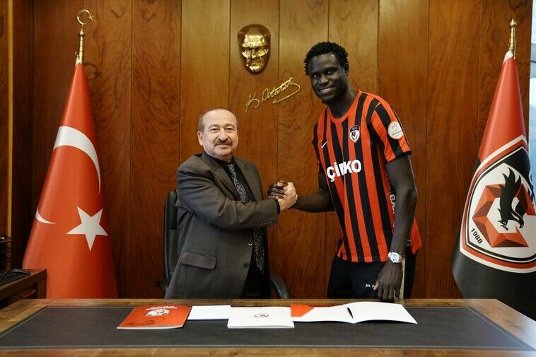 Gaziantep FK Aliou Badji'yi Transfer Etti