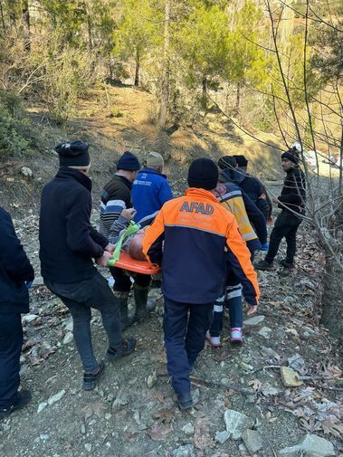 Isparta'da Doğa Gezintisinde Düşen Kişiyi Afad Kurtardı 