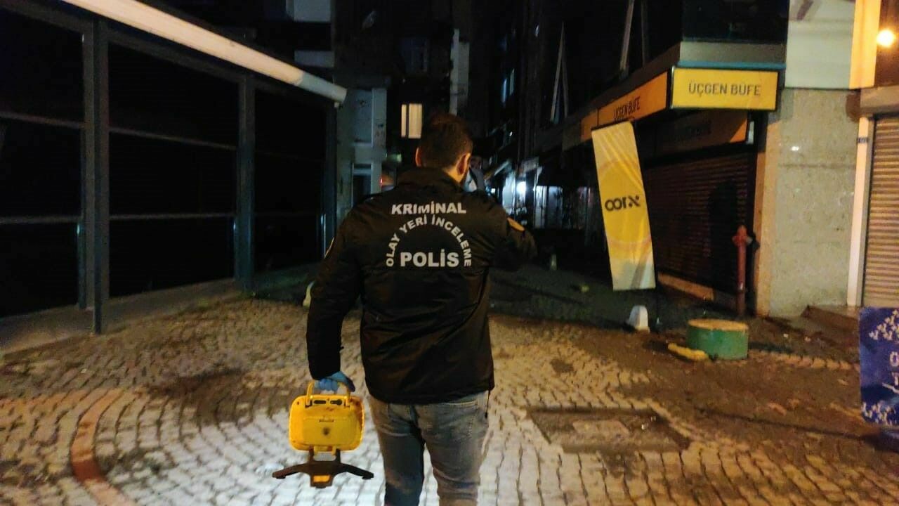 Kentin Göbeğinde Eğlence Mekanına Kurşun Yağdırdı2