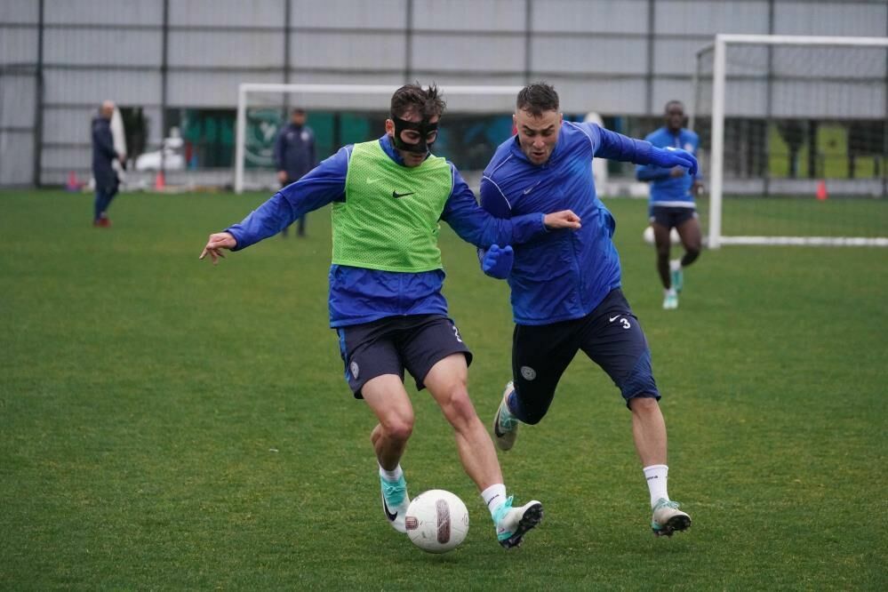 Rizespor Samsunspor maçının mesaisine başladı
