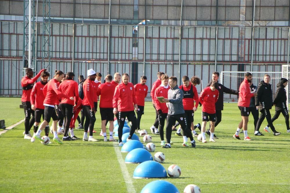 Samsunspor'un savunmacısı Lubo Satka: 'Her maç ve puanın çok önemi var'