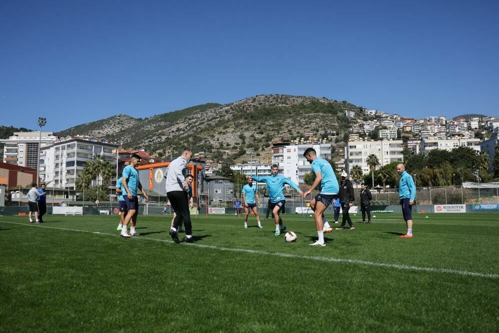 Alanyaspor Fatih Karagümrük maçının hazırlıklarını bitirdi