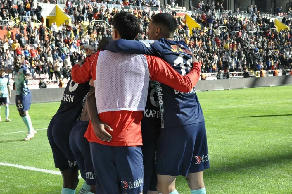Kayserispor Ankaragücü karşısında müthiş geri dönüşle kazandı 