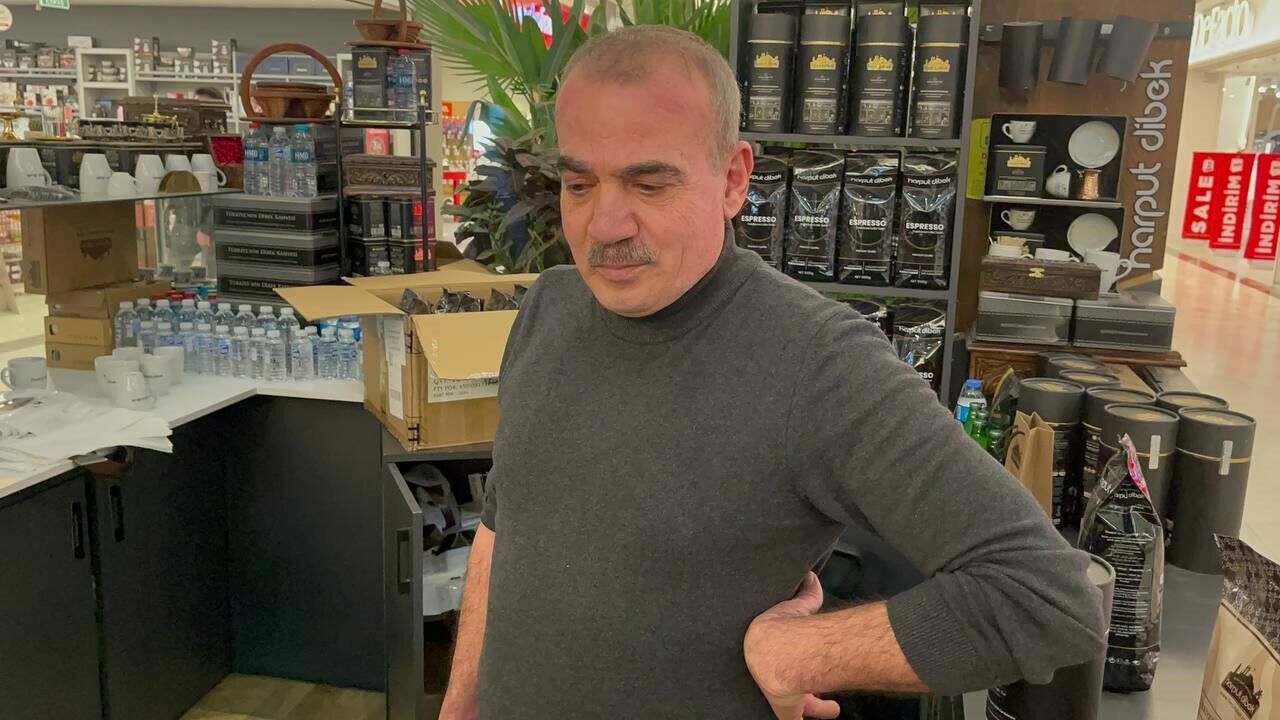 Fincana Tükürmesiyle Gündeme Gelen Işletmeci2