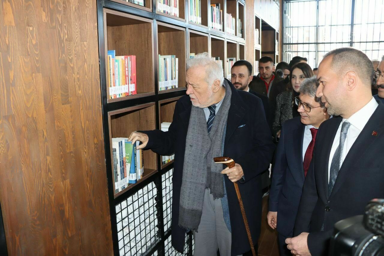 Niğde'de 100. Yıl Millet Kütüphanesi Hizmete Açıldı