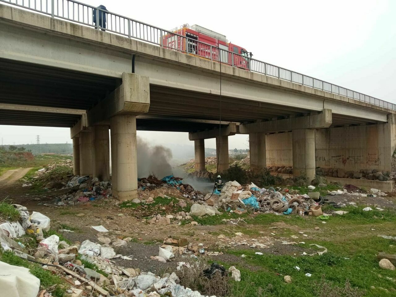 Hassa'da Atıl Durumda Olan Aracın Lastikleri Alev Aldı!-1