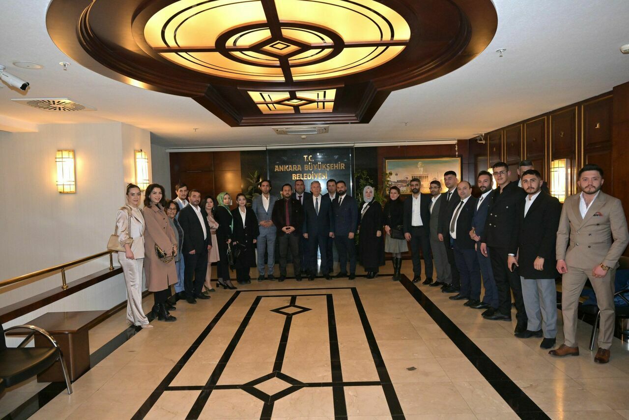 Ankara'da Eski Ak Parti Üyelerinden Mansur Yavaş'a Destek Ziyareti (2)