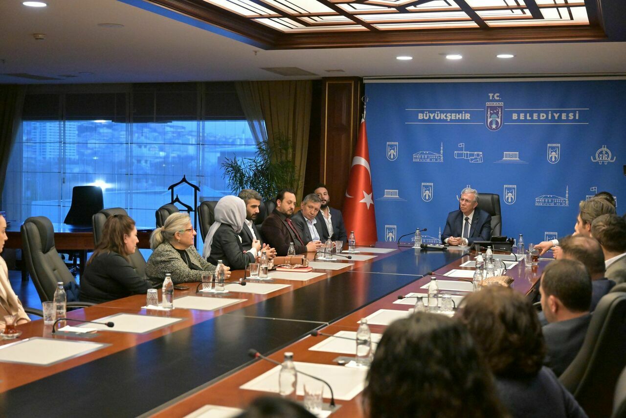 Ankara'da Eski Ak Parti Üyelerinden Mansur Yavaş'a Destek Ziyareti (3)