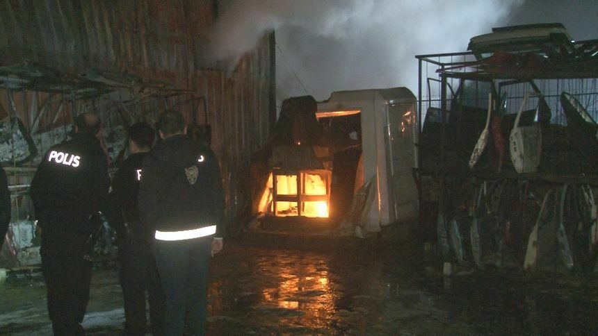 Hatay Antakya'da Sanayi Sitesinde Yangın! 