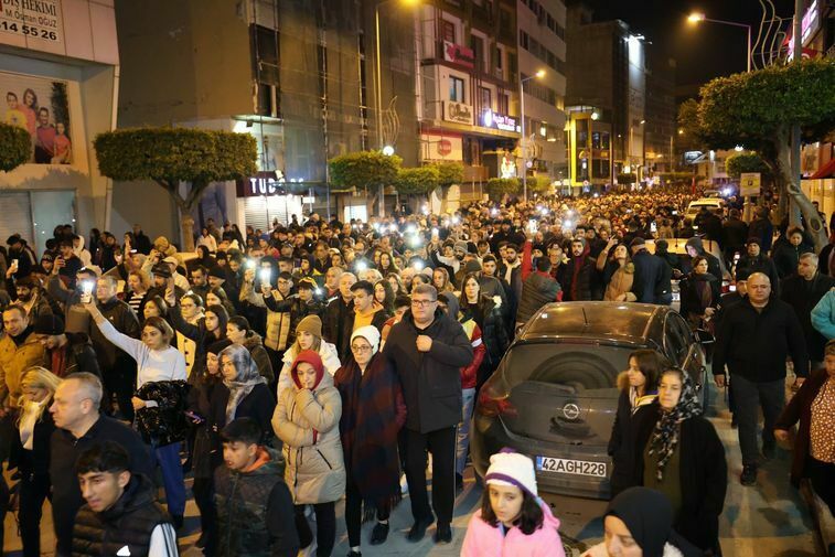 İskenderun'da 6 Şubat Depremlerinde Hayatını Kaybedenler Anıldı 
