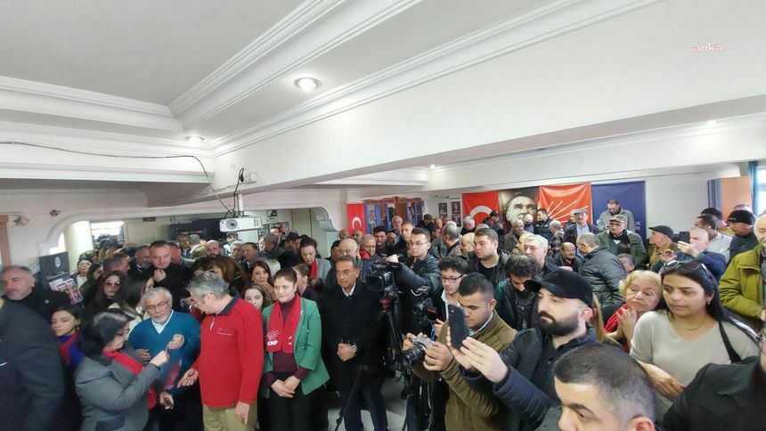 Isparta İyi̇ Parti'den Istifa Eden 100 Kişi Chp'ye Katıldı