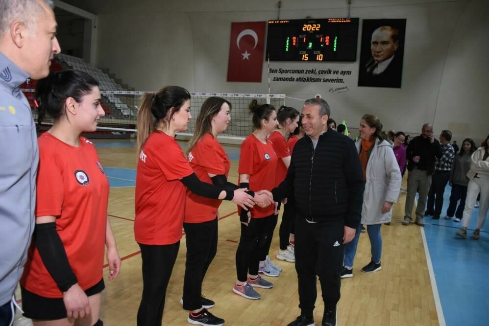 Emniyetin kadınları finale çıktı