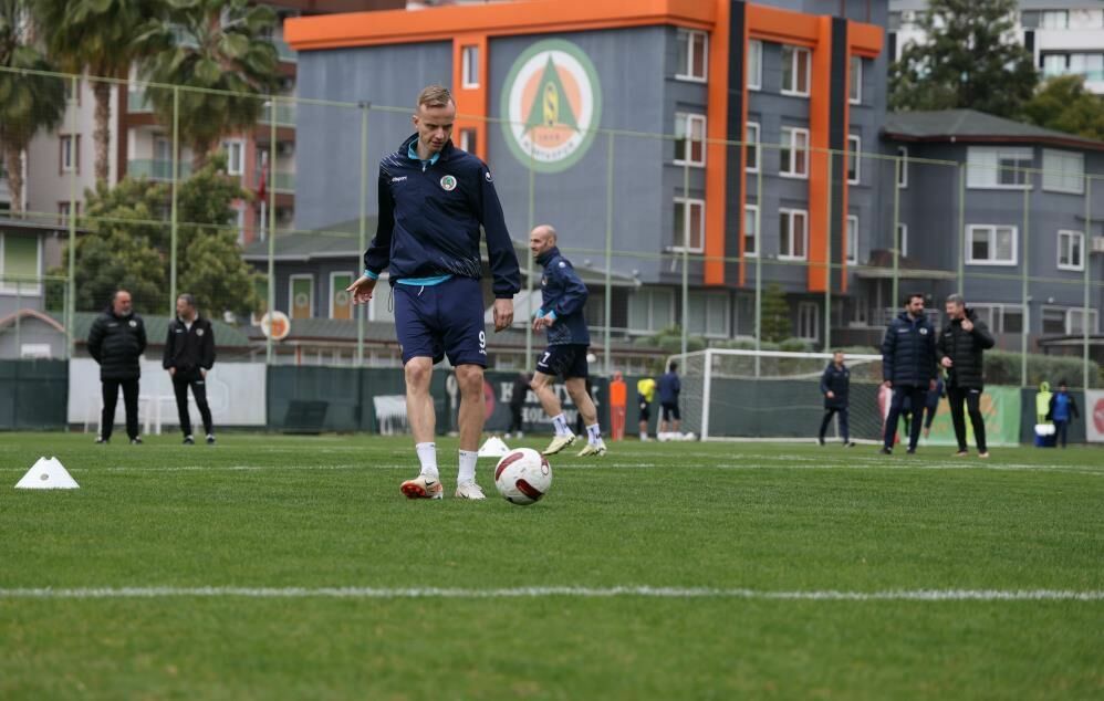 Alanyaspor Sivasspor maçı hazırlıklarını tamamladı