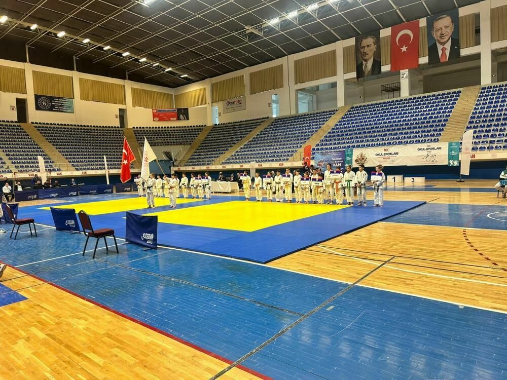 Van'da Okul Sporları Judo Müsabakaları sona erdi