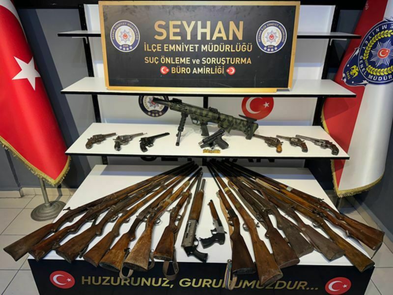 Adana'da Bardan Cephanelik Çıktı  (2) Result
