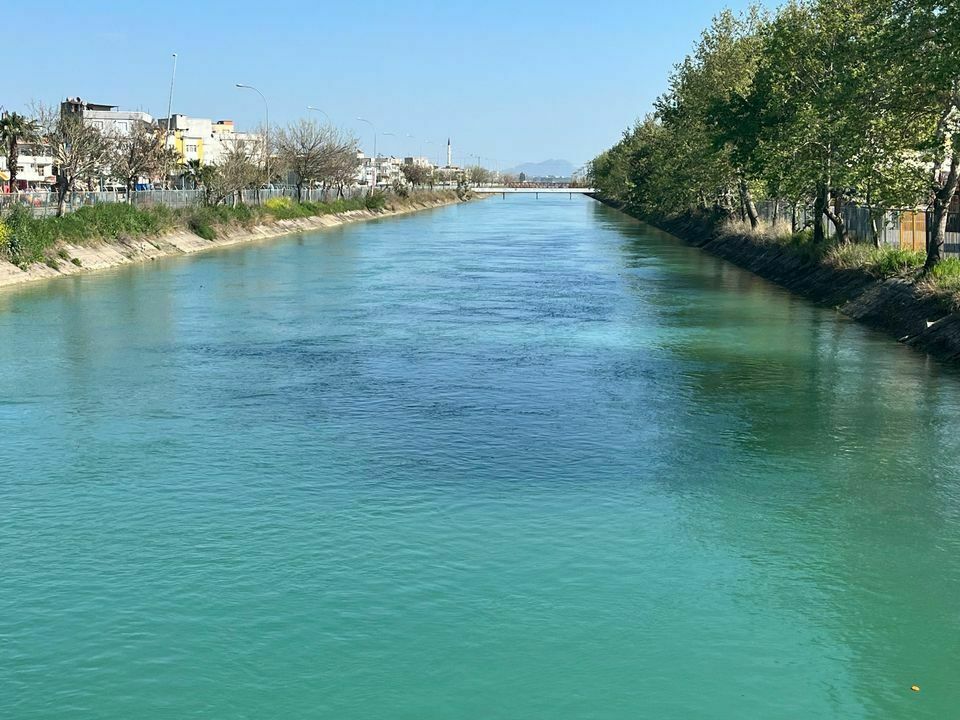 Adana'da Kanala Giren 2 Çocuk Akıntıya Kapıldı (3) Result