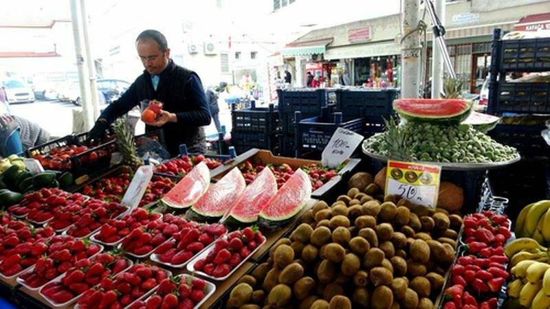Karpuz Çilek Ve Çağla Tezgaha Çıktı  (4) Result