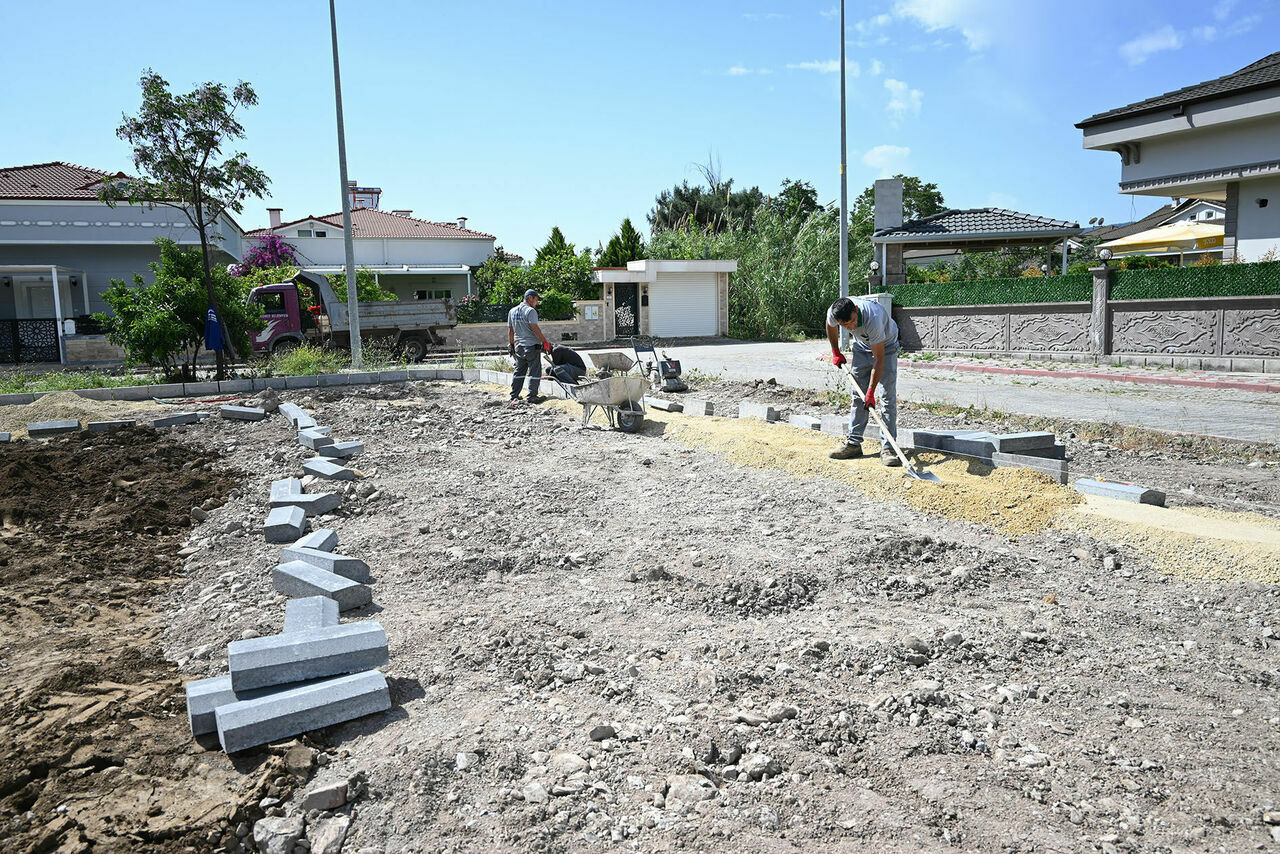 Kemer Belediyesi yeni park inşaatına başladı