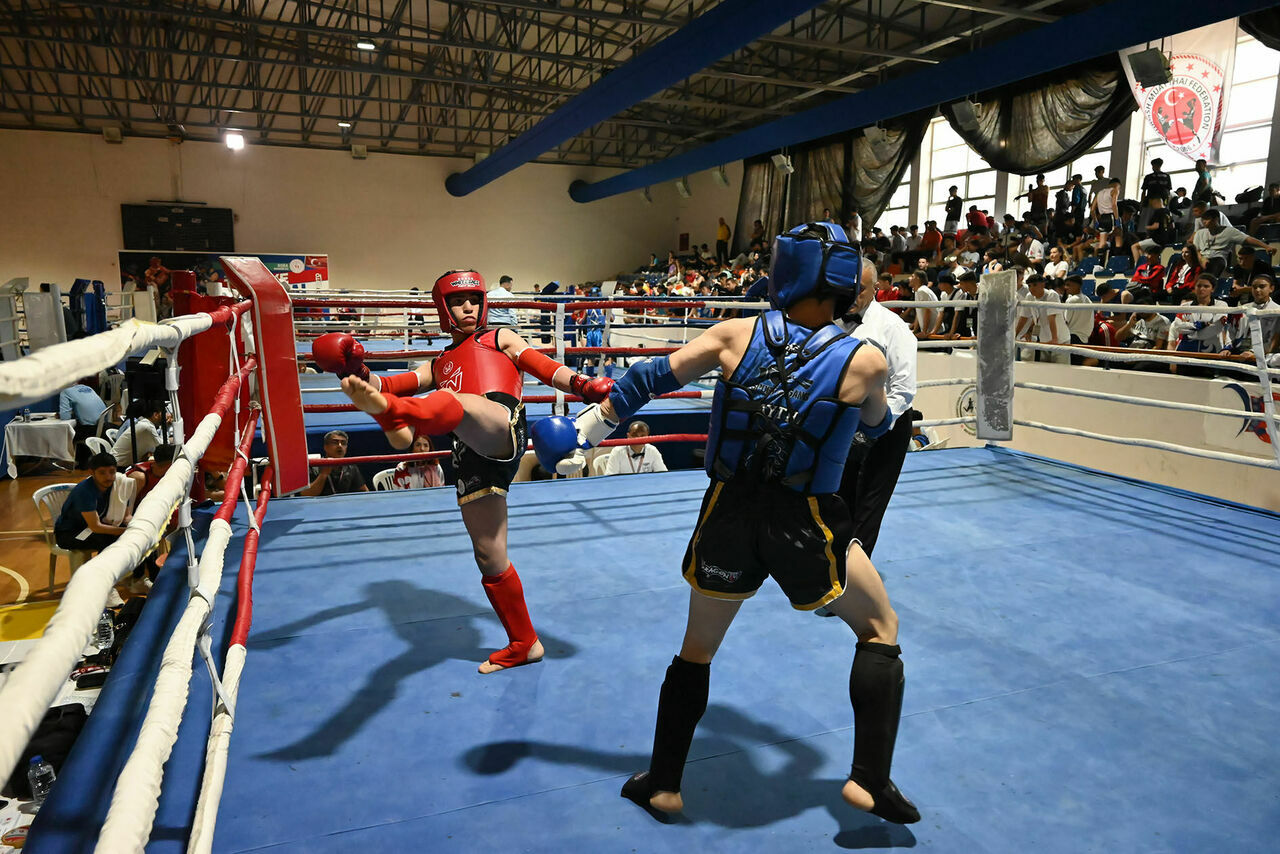 Kemer'de Muaythai Şampiyonası başladı