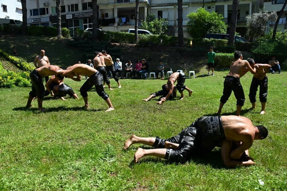 Manavgat'ın evlatları Yağlı Güreş Ligi'nde şampiyonluk hedefliyor