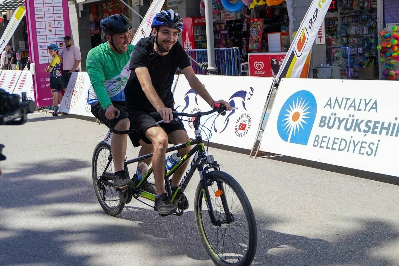 Kemer'de 'AKRA Gran Fondo Antalya Yarışları' kapsamında yollar kapanıyor