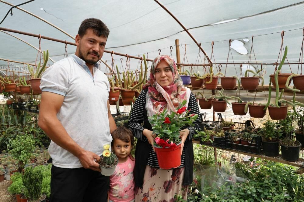 Evde başlayan çiçek hobisi kocasının destekleriyle işe dönüştü