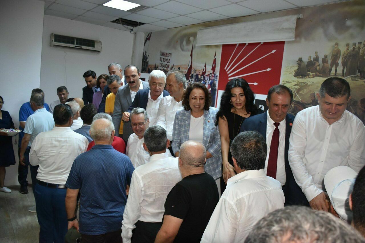 CHP Antalya'da erken bayram coşkusu! 