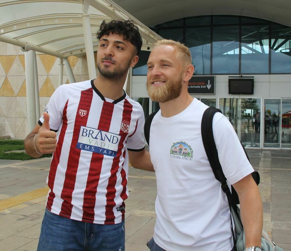 Sivasspor'un yeni transferi Pritchard Sivas'a geldi