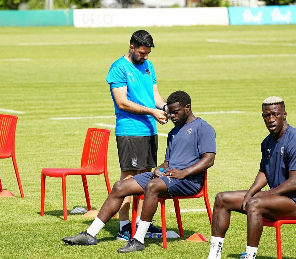 Başakşehir'de yeni sezon hazırlıkları sağlık kontrolleriyle başladı