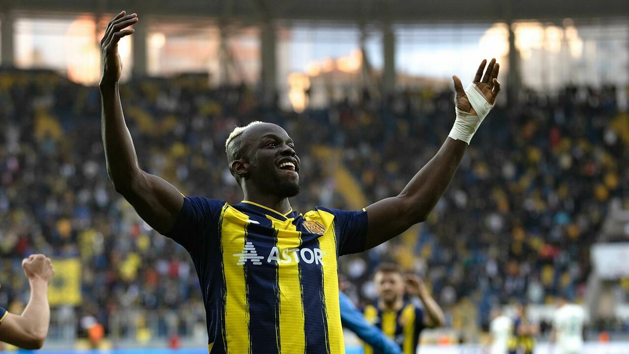 Antalyaspor transfer cezası nedeniyle zor günler geçiriyor