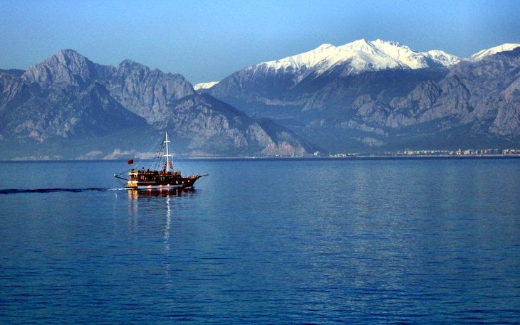 Antalya ve Çevre İller İçin Şiddetli Yağış Uyarısı!