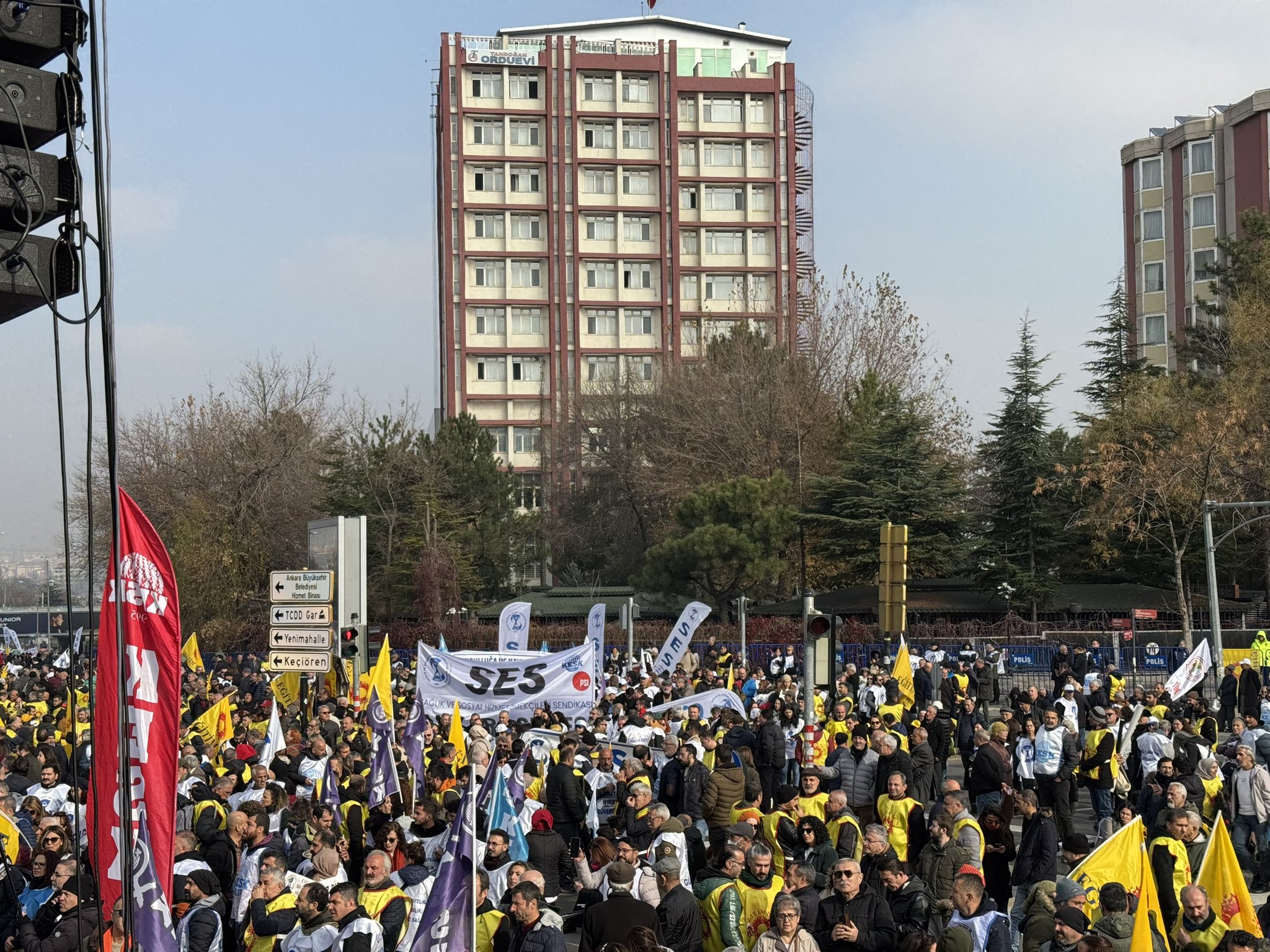 Tandoğan Meydanı’nda Binler “Geçinemiyoruz” Dedi3