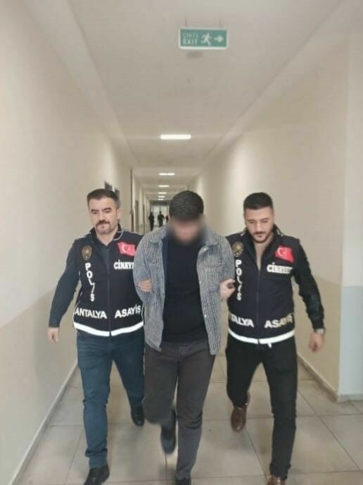 Antalya'da- Aranan -Şahıslara- Yönelik- Yapılan -Operasyonlarda- 2- Bin -179 -Şahıs -Yakalandı