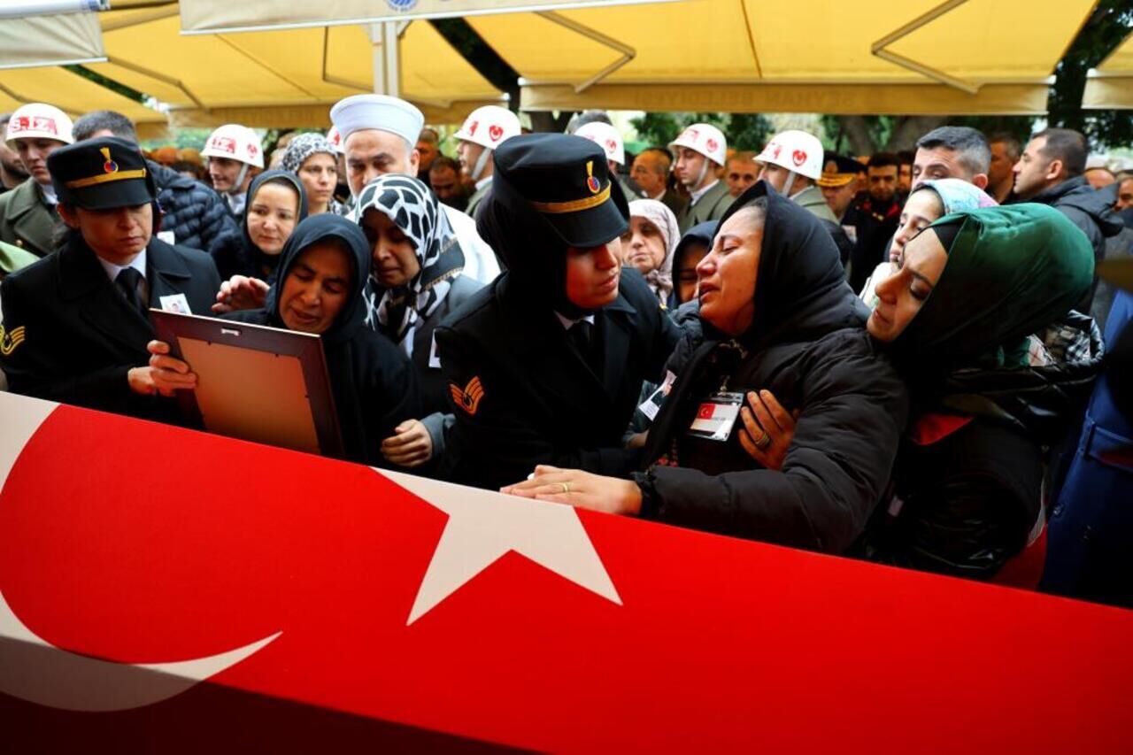 Adana Şehidine Veda Etti