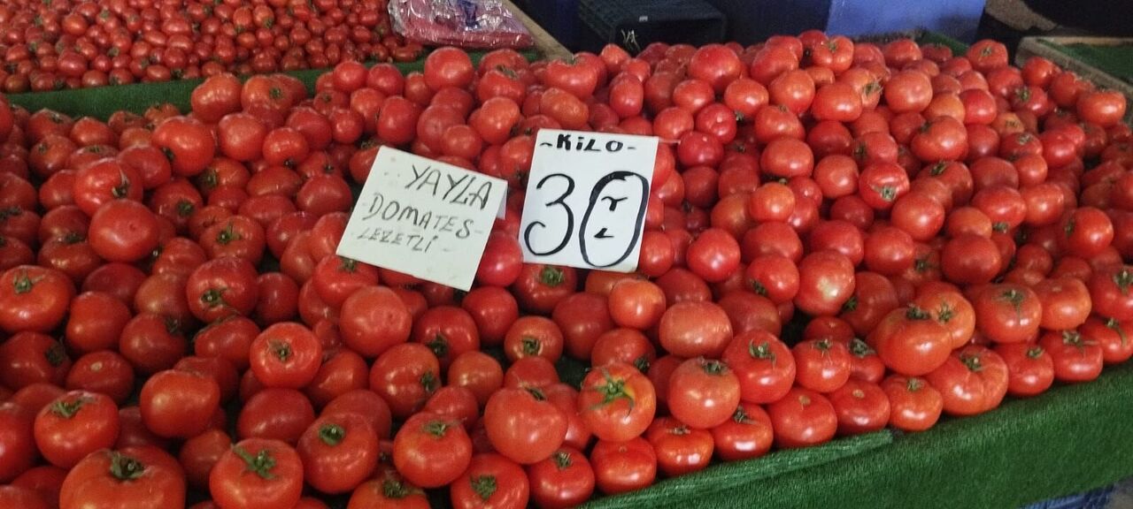 Antalya'da Sebze ve Meyve Fiyatları Cep Yakıyor!