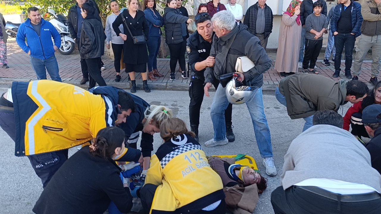 Manavgat'ta Motosikletteki Genç Kızlar Ağır Yaralandı 2