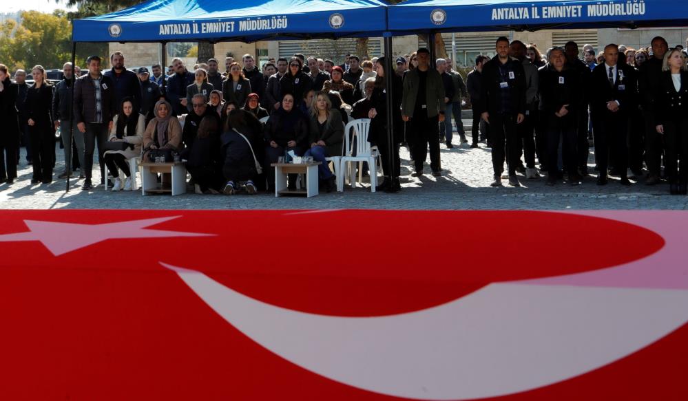 Antalya'da Kalp Krizi Geçiren Polis Memuru İçin Tören Düzenlendi