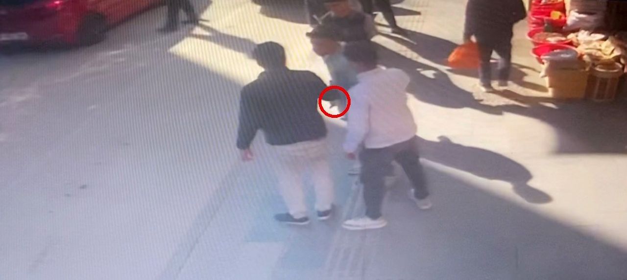 Serik'te Çakmak İsteyince 'Yok' Diyen Kişiyi Bıçkladı 11-1