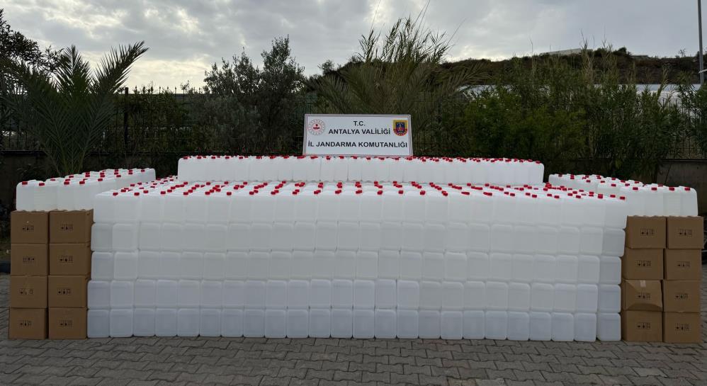 Alanya'da Operasyonda 20 Bin Litre Etil Alkol Geçirildi