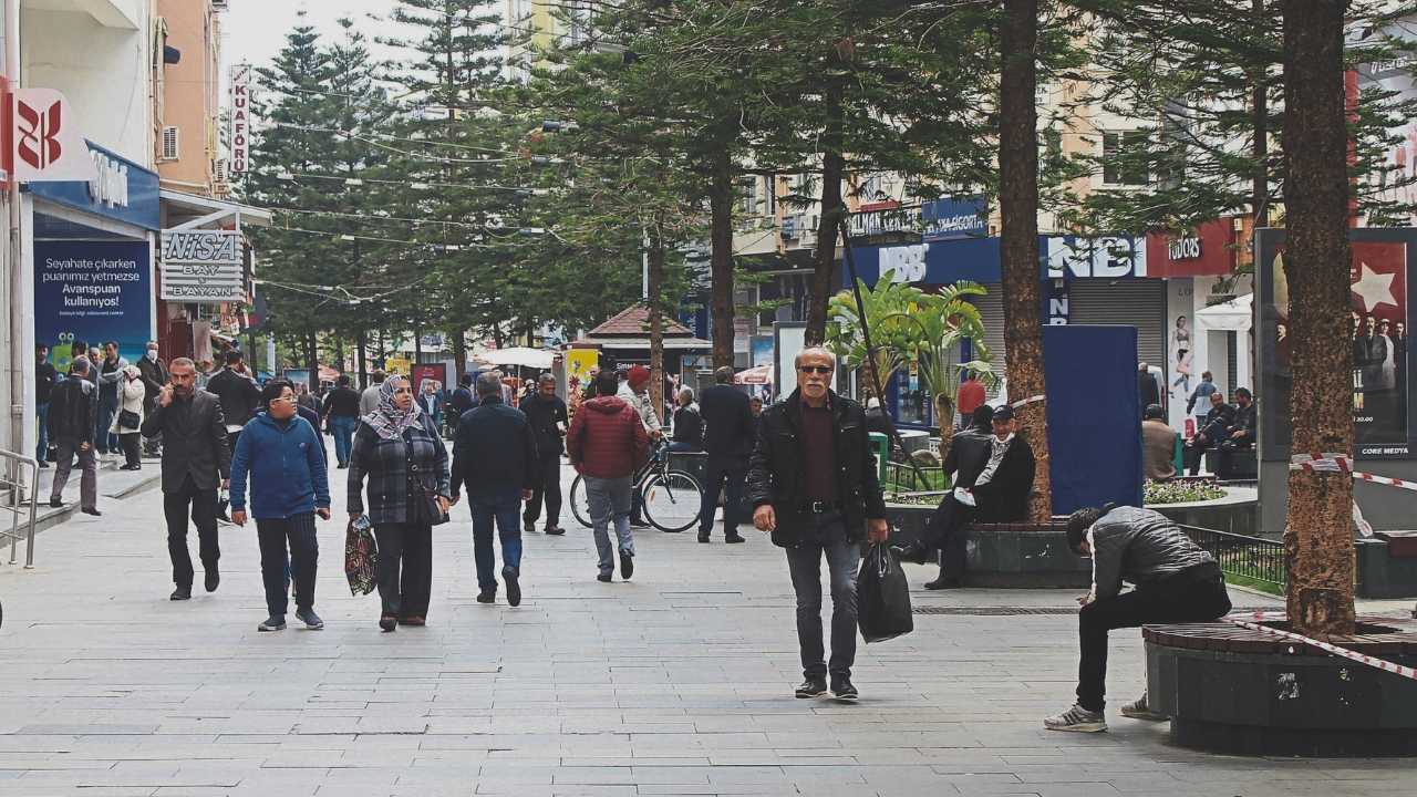 Antalya İşsizlik Oranında 4 Büyük Kenti Geçti 2