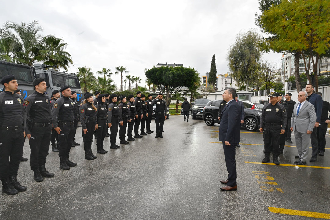 Antalya Valisi Şahin'den Bayram Ziyaretleri 4