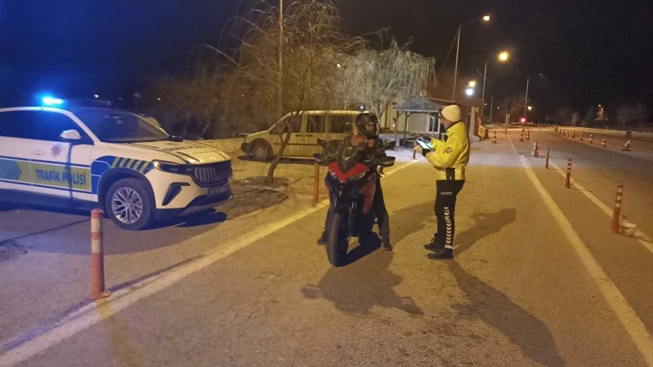 Antalya'da 1 Haftada 20 Bin 367 Sürücüye Ceza  3