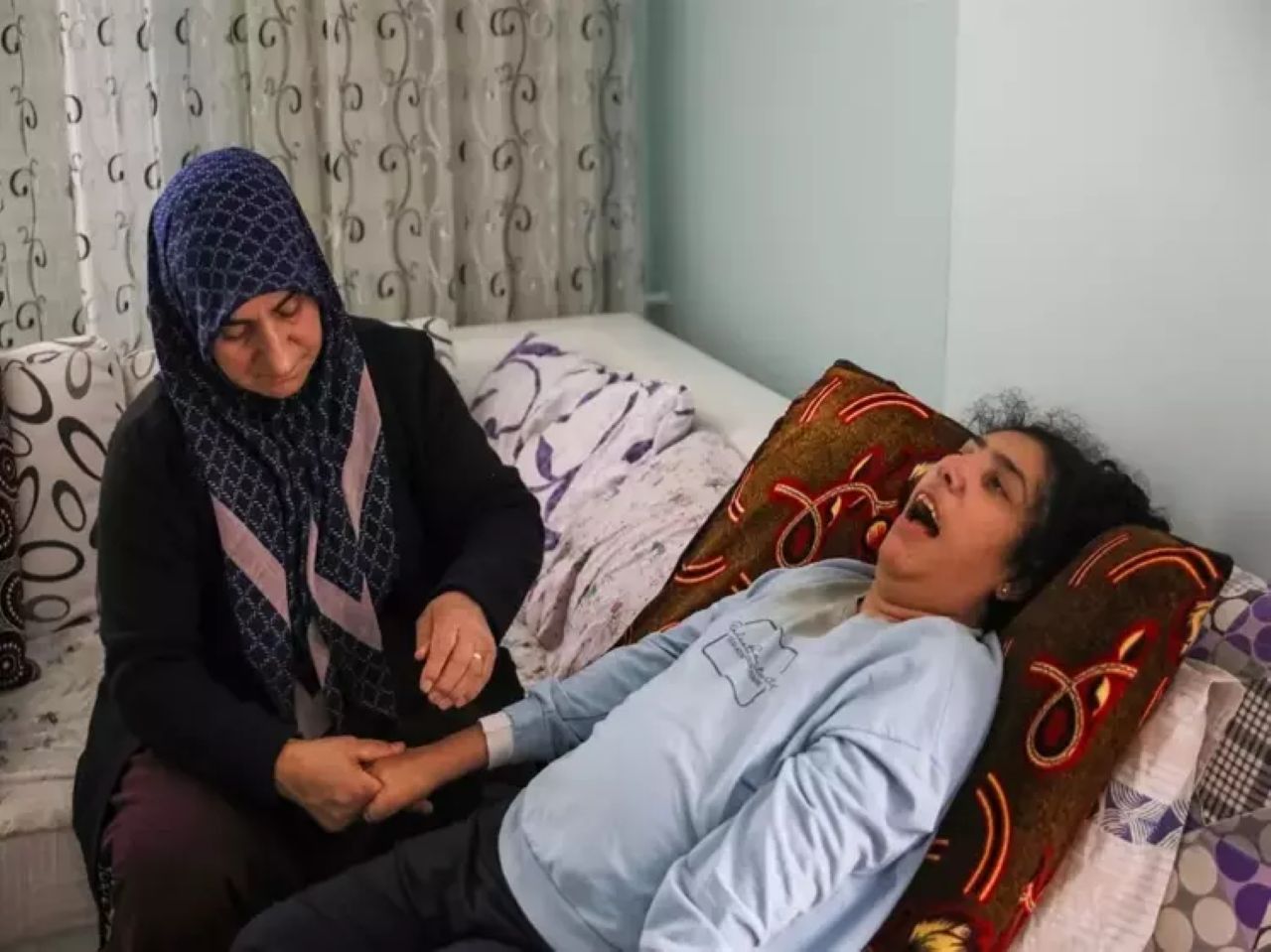 Antalya'da ALS Hastası 4 Kardeş Yardım Bekliyor