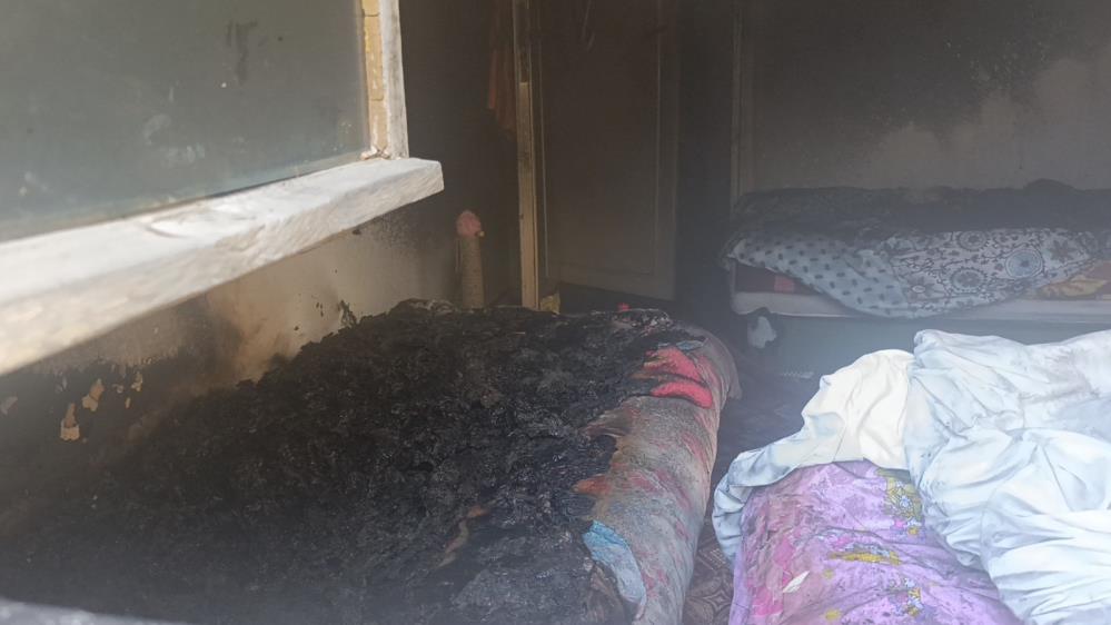Antalya'da Korkutan Ev Yangını! Ev Sahibi Kiracıları Suçladı